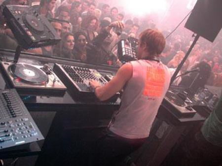 dj daviud
